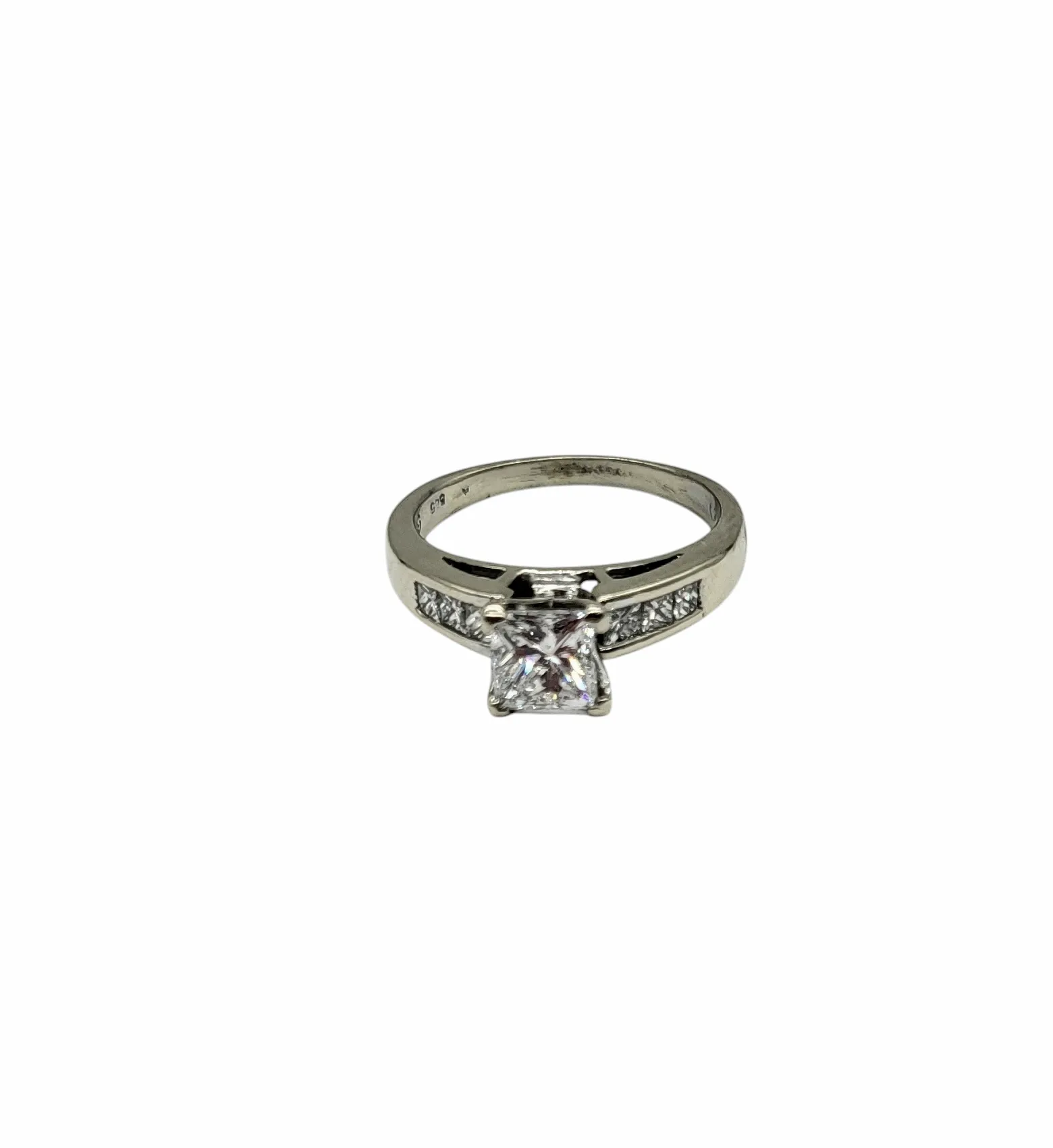 1.52 Carat Total Weight Princess Cut Engagement Ring