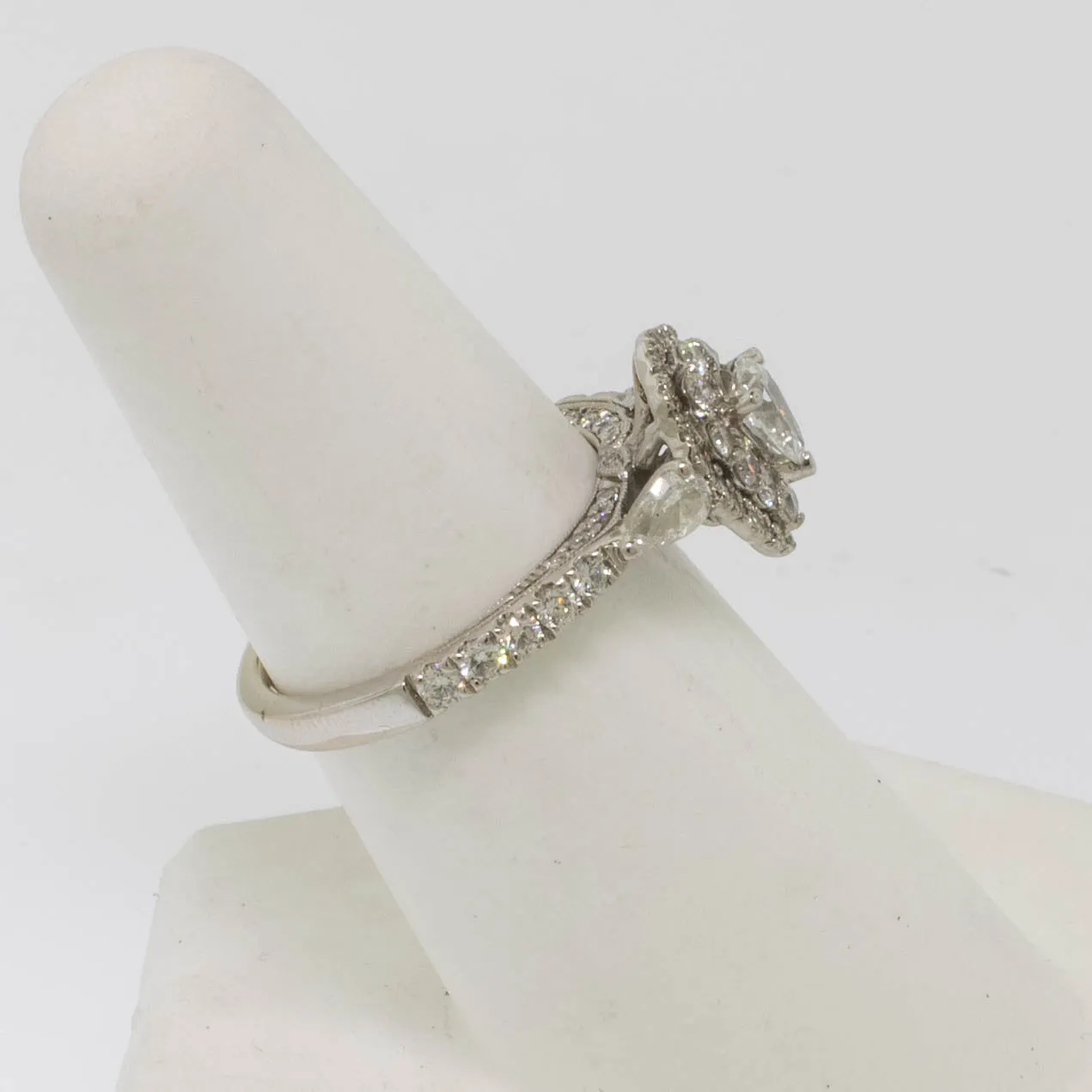 18K White Gold Pear Shaped Diamond Engagement Ring Kay Jewelers Preowned Sz 7