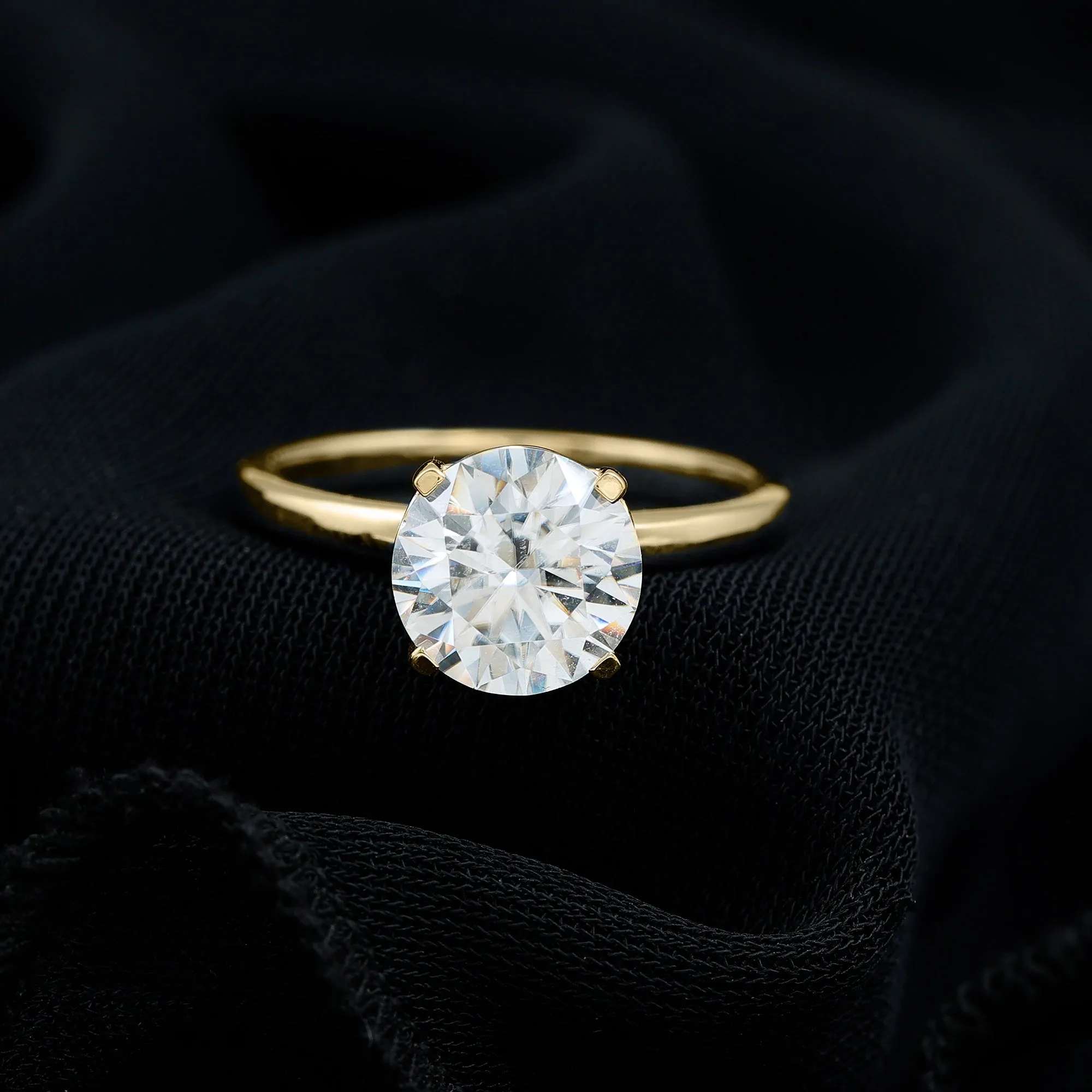 2 CT Peg Head Moissanite Solitaire Engagement Ring