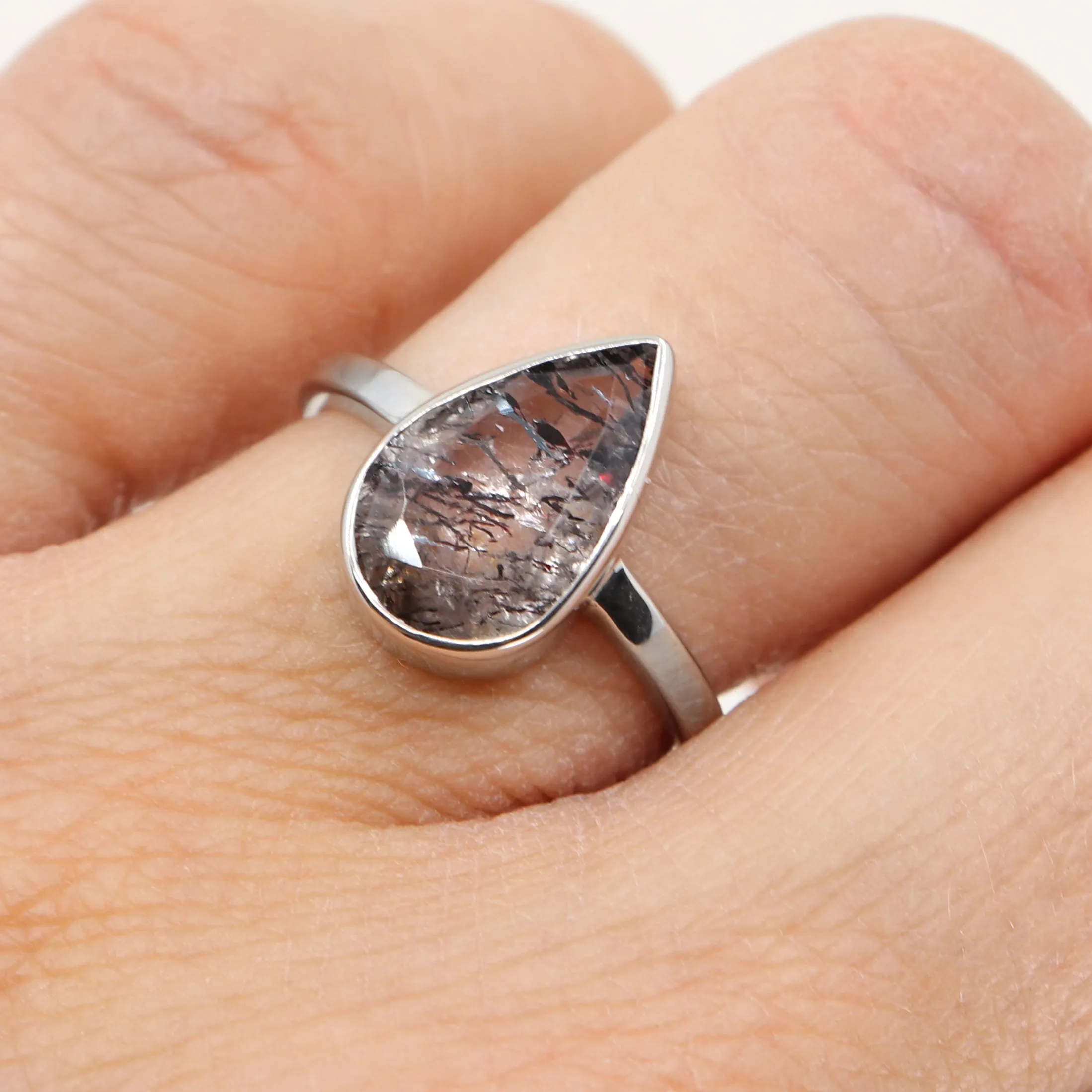 9K White Gold Rutilated Quartz