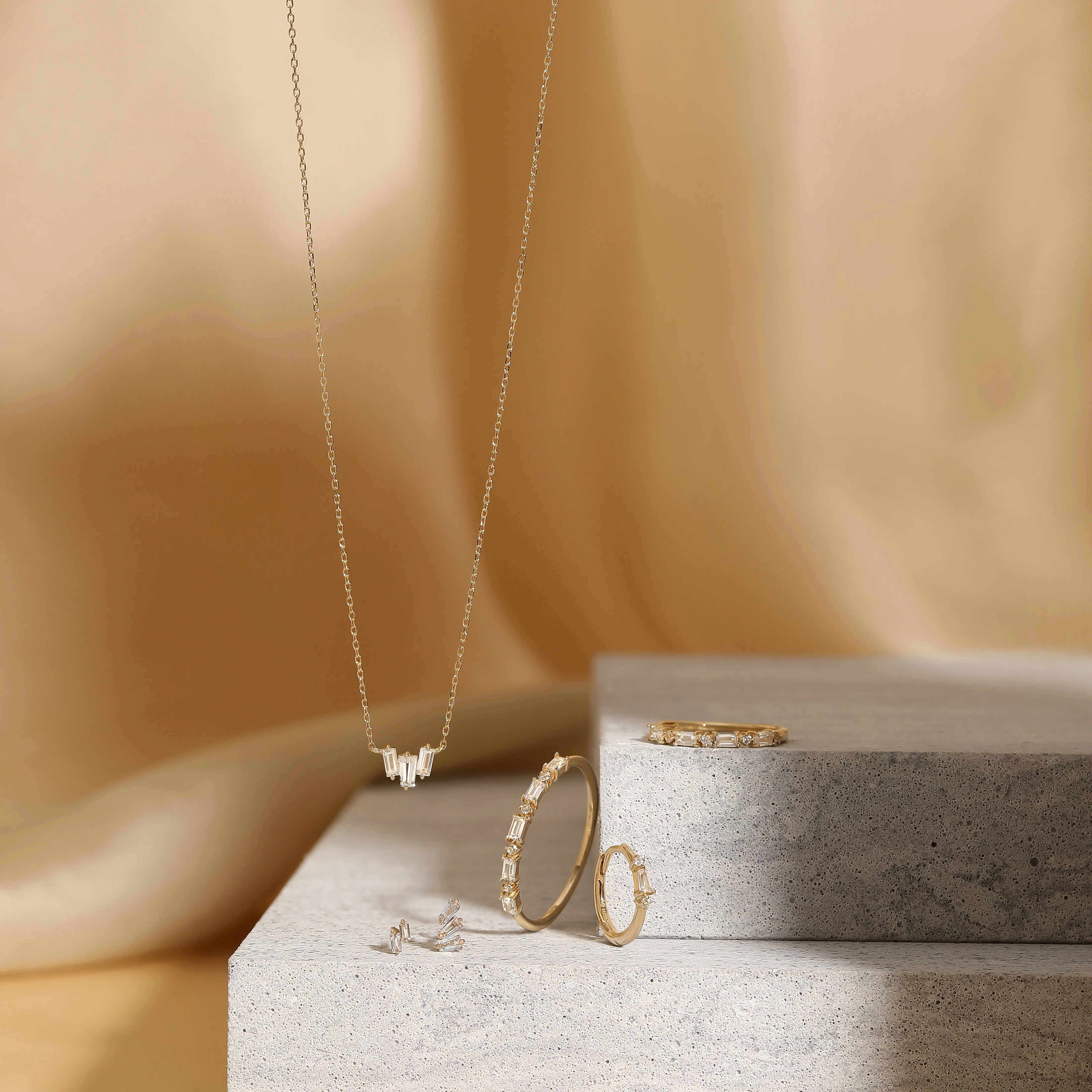Alexia | Baguette White Sapphire Hoop