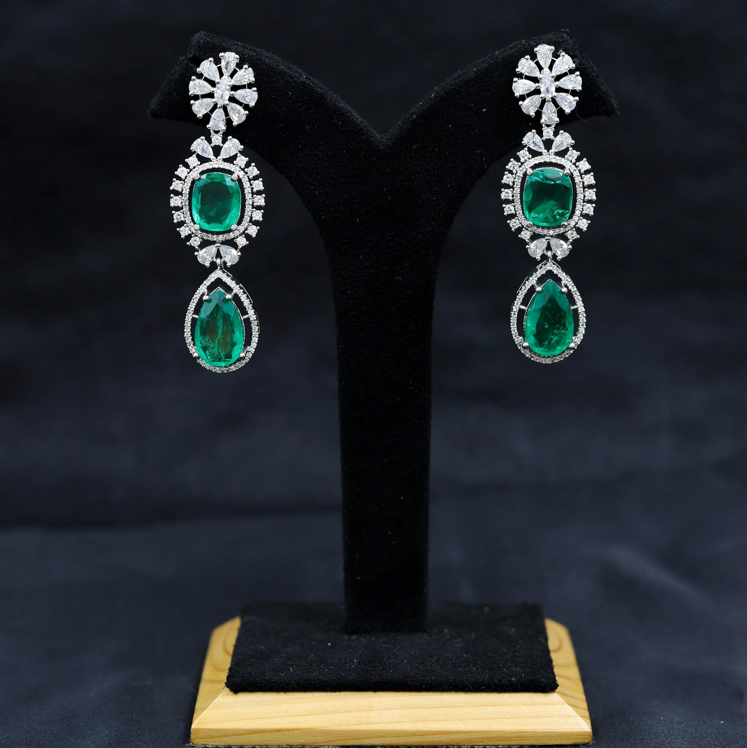 Choker Zircon/AD Necklace Set 10777-69