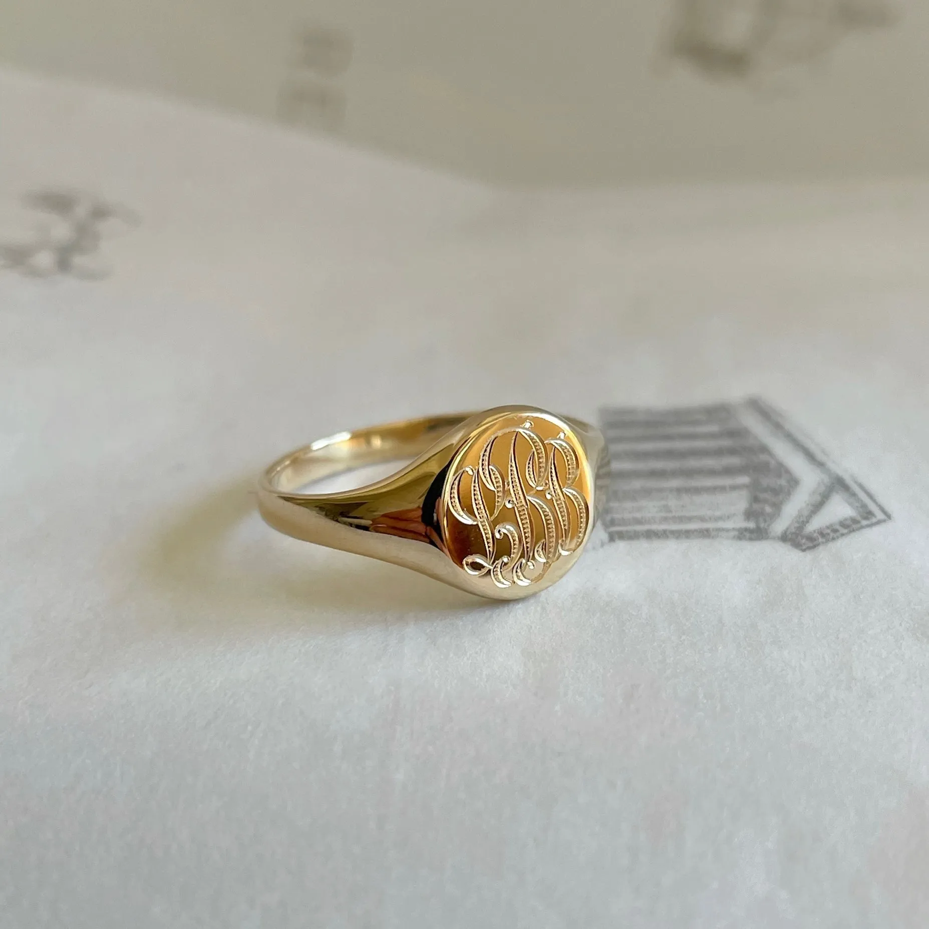 Classic Signet Ring