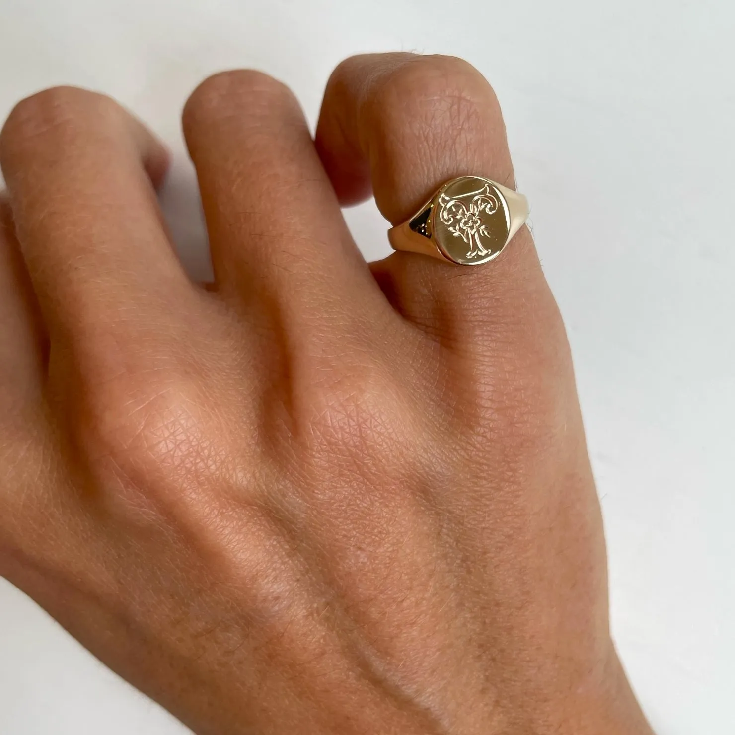 Classic Signet Ring
