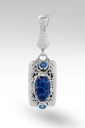 Extend Kindness Pendant™ in Navy Blue Indonesian Coral