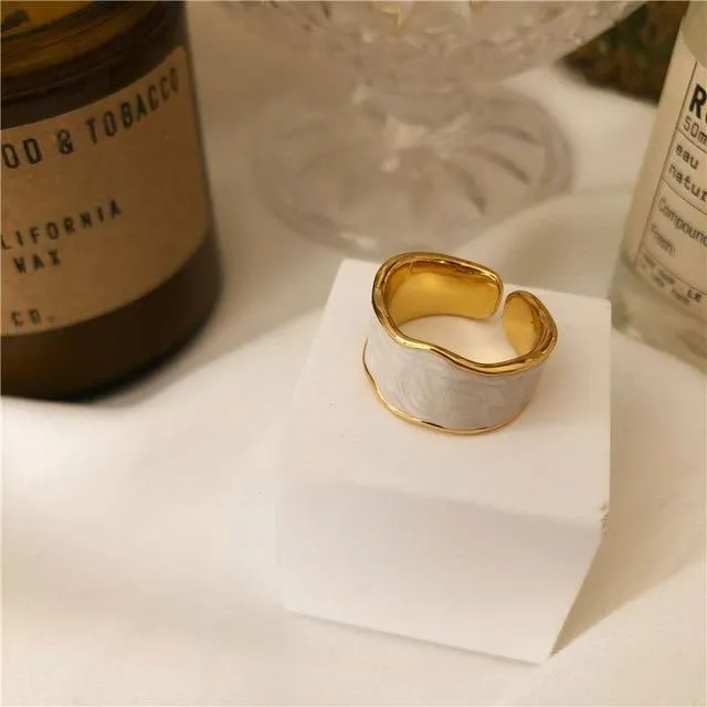 French Vintage Inlaid Gold Rim Ring