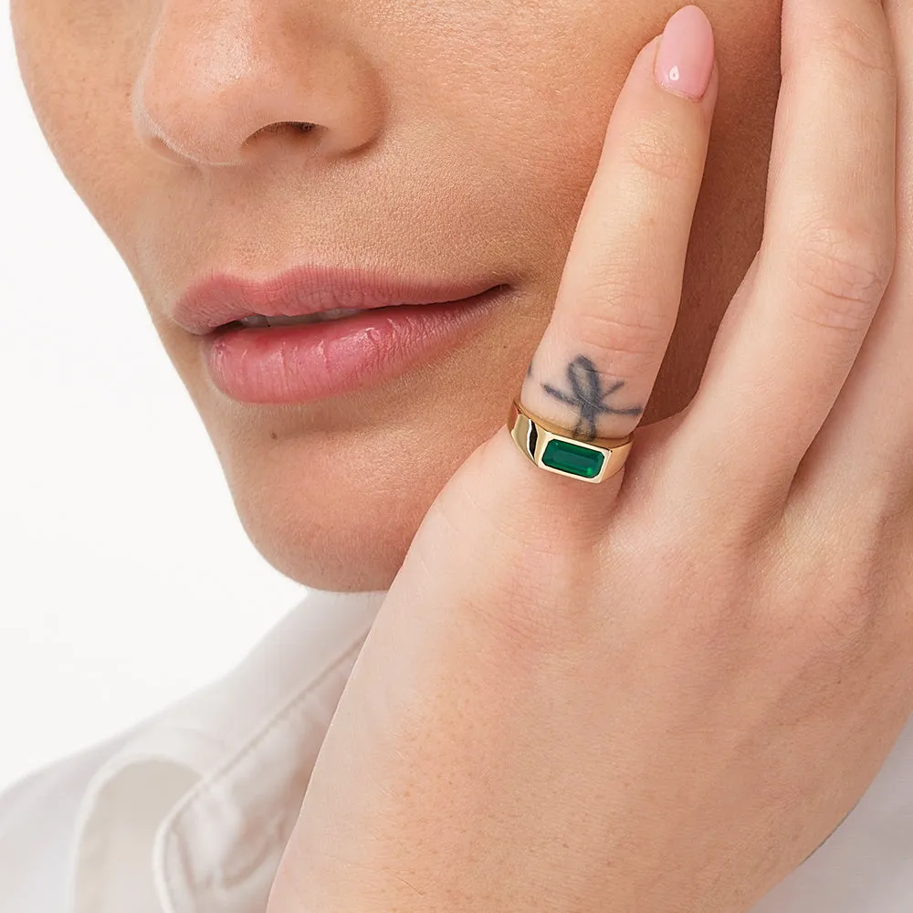 Green Agate Signet Pinky Ring in Gold
