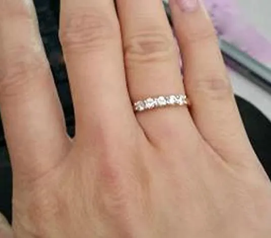 JewelMore 1/2 Carat TW Five Stone Diamond Wedding Band in 14K White Gold (H-I-J/ I2-I3)