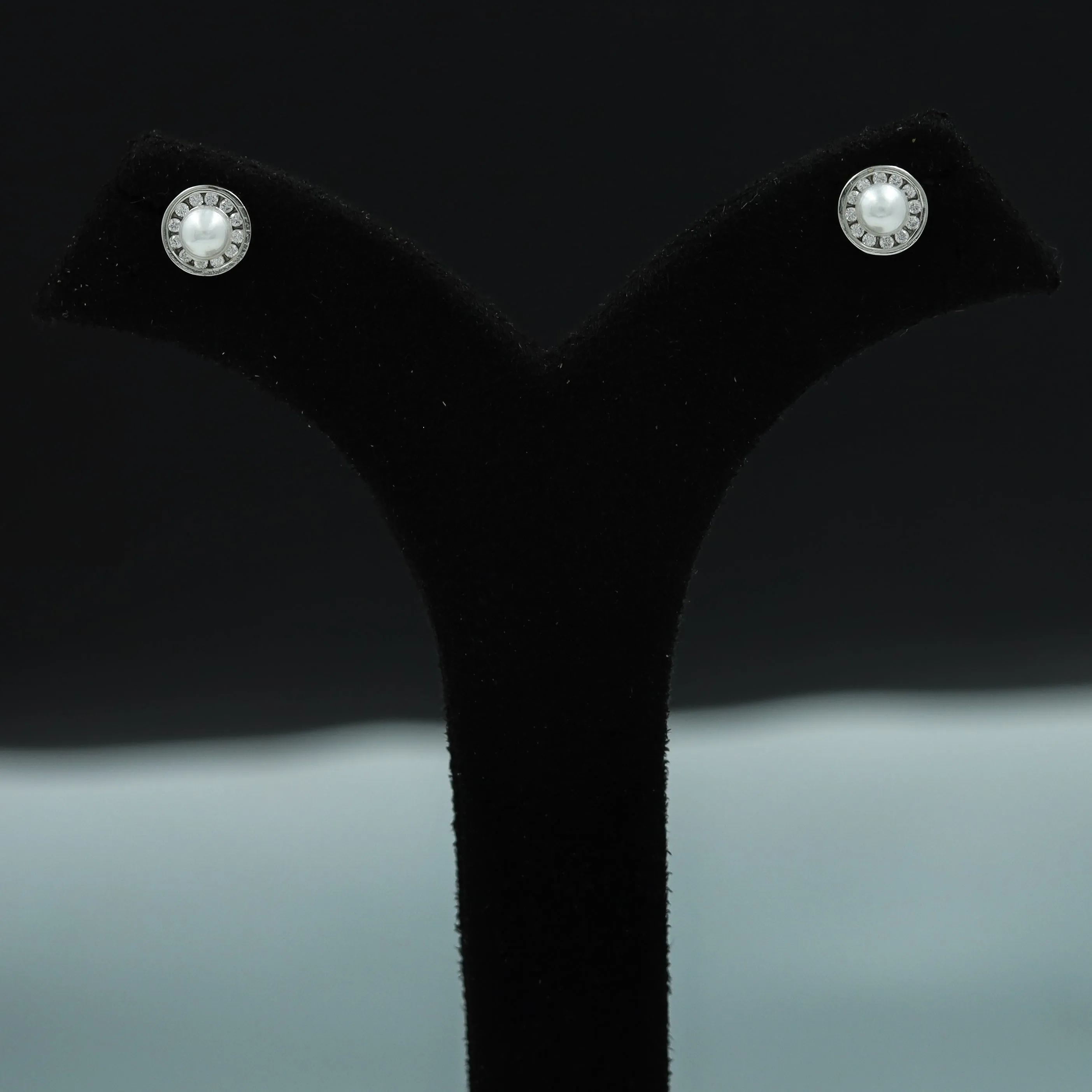 Light Zircon/AD Pendant Set 11642-08