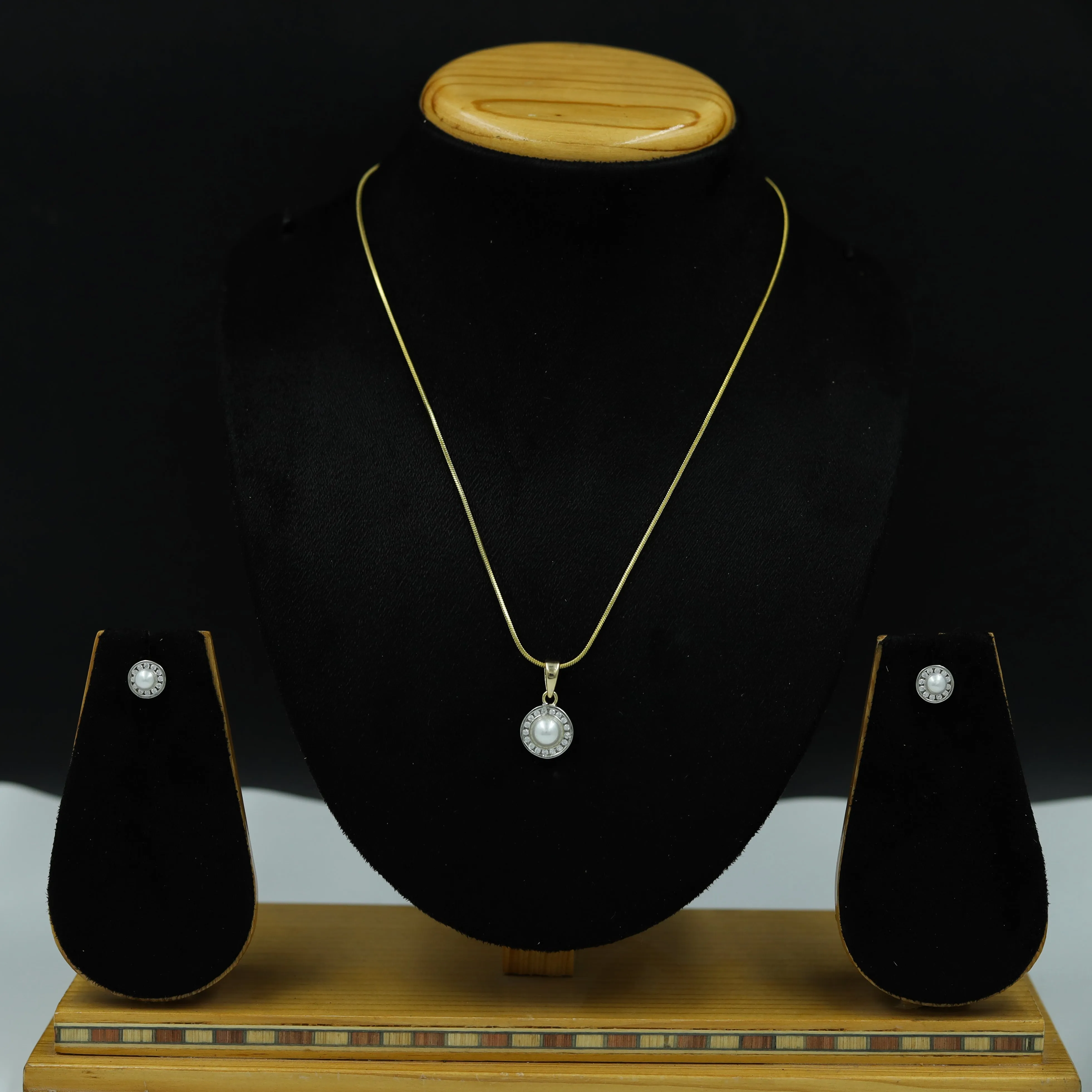 Light Zircon/AD Pendant Set 11642-08