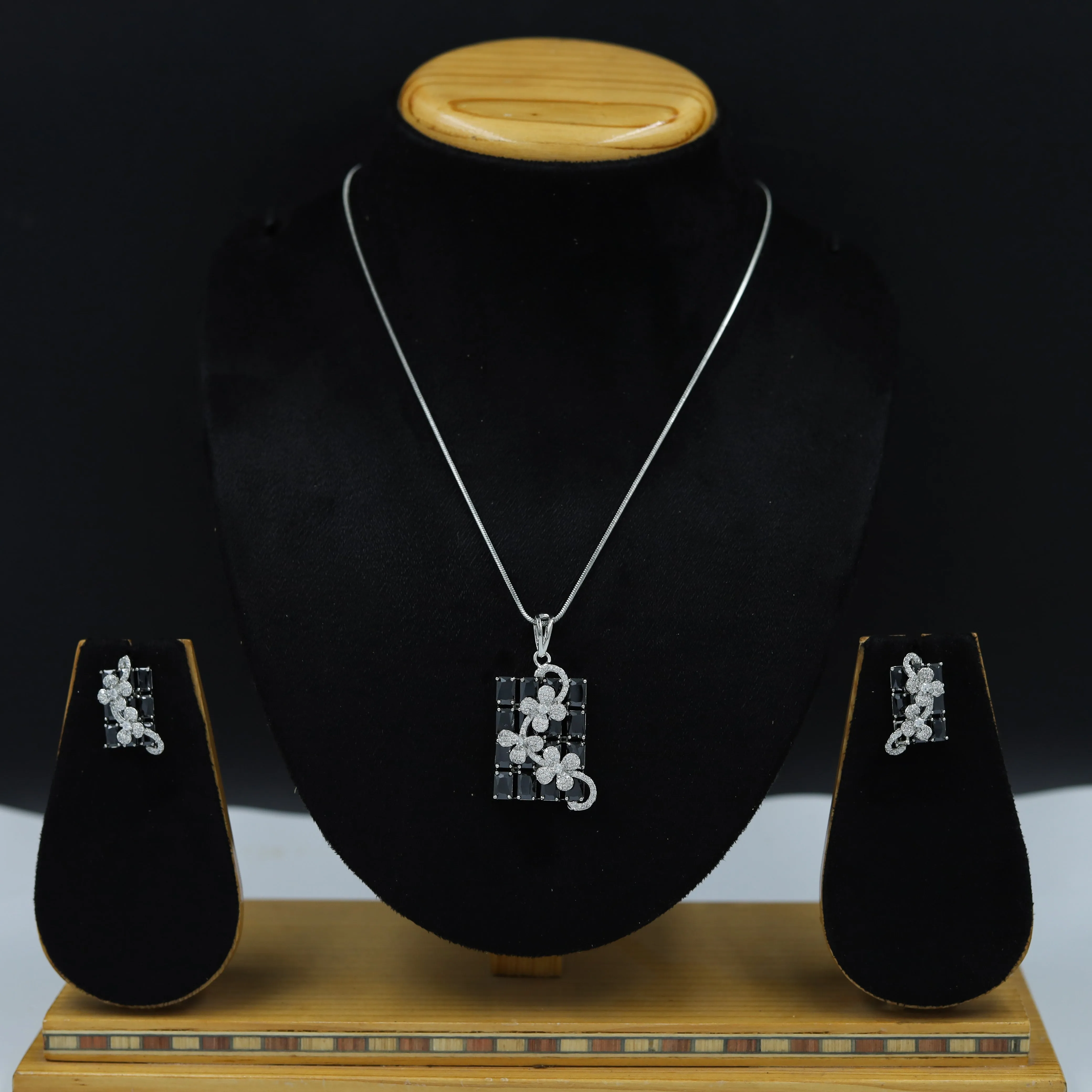 Light Zircon/AD Pendant Set 11648-08