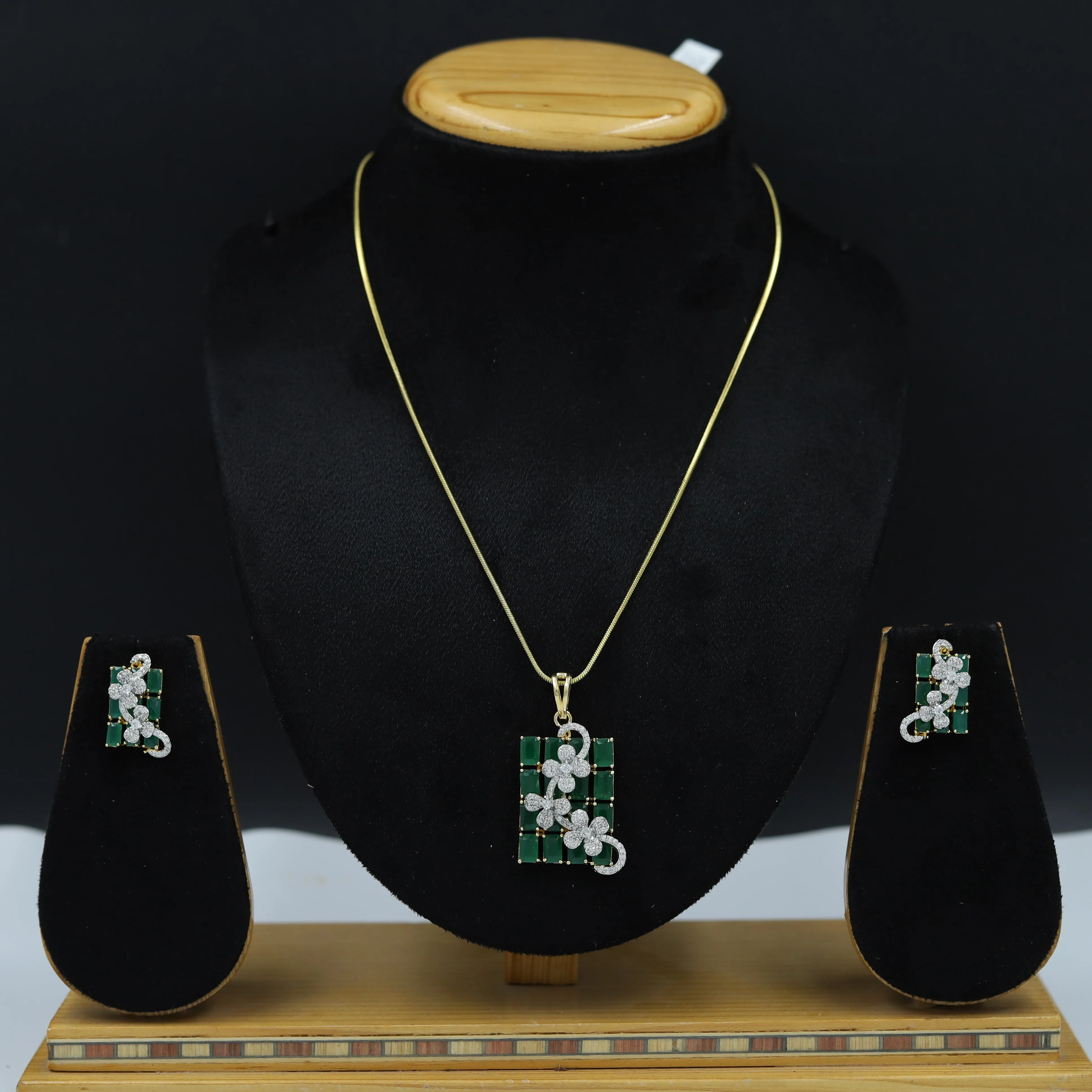 Light Zircon/AD Pendant Set 11648-08