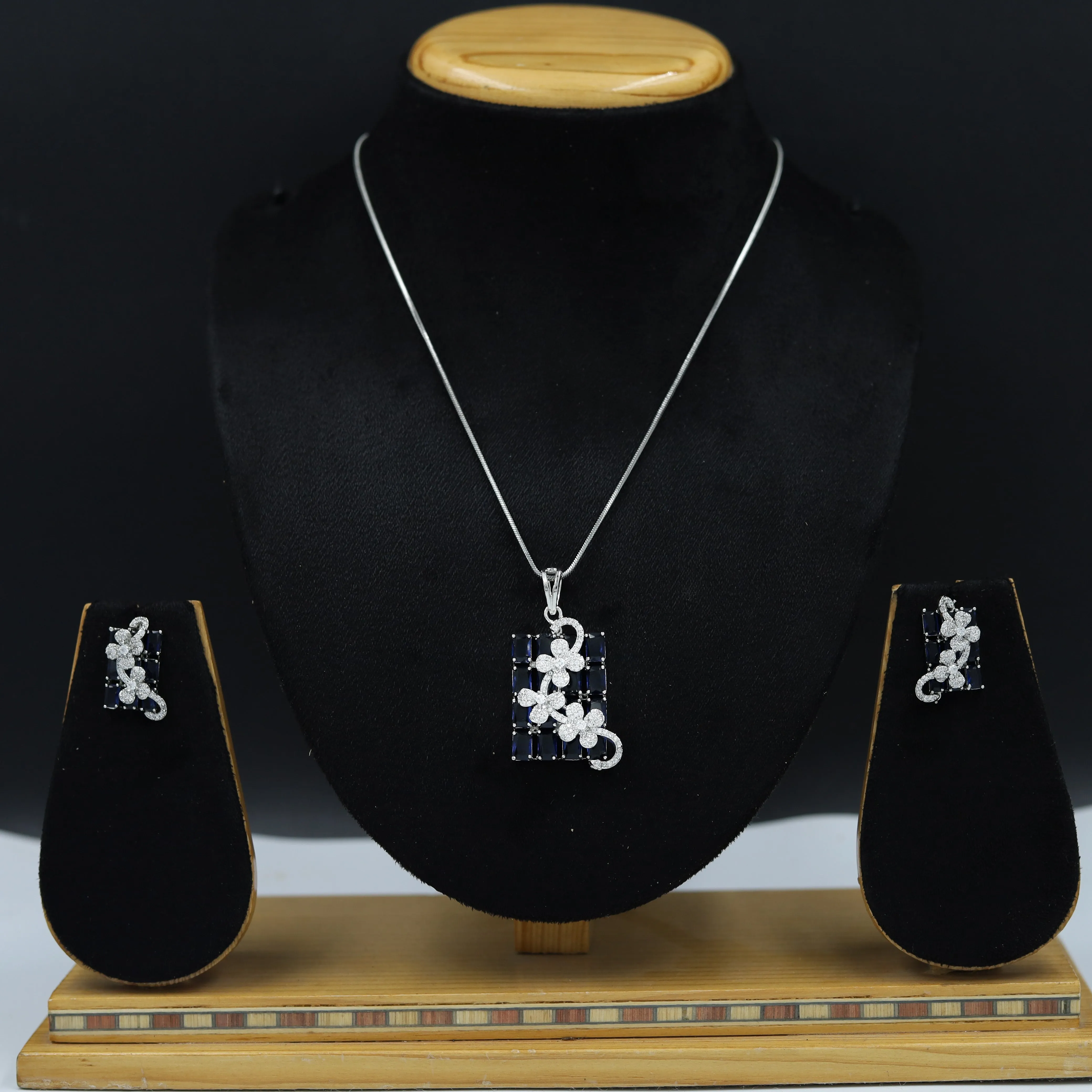 Light Zircon/AD Pendant Set 11648-08