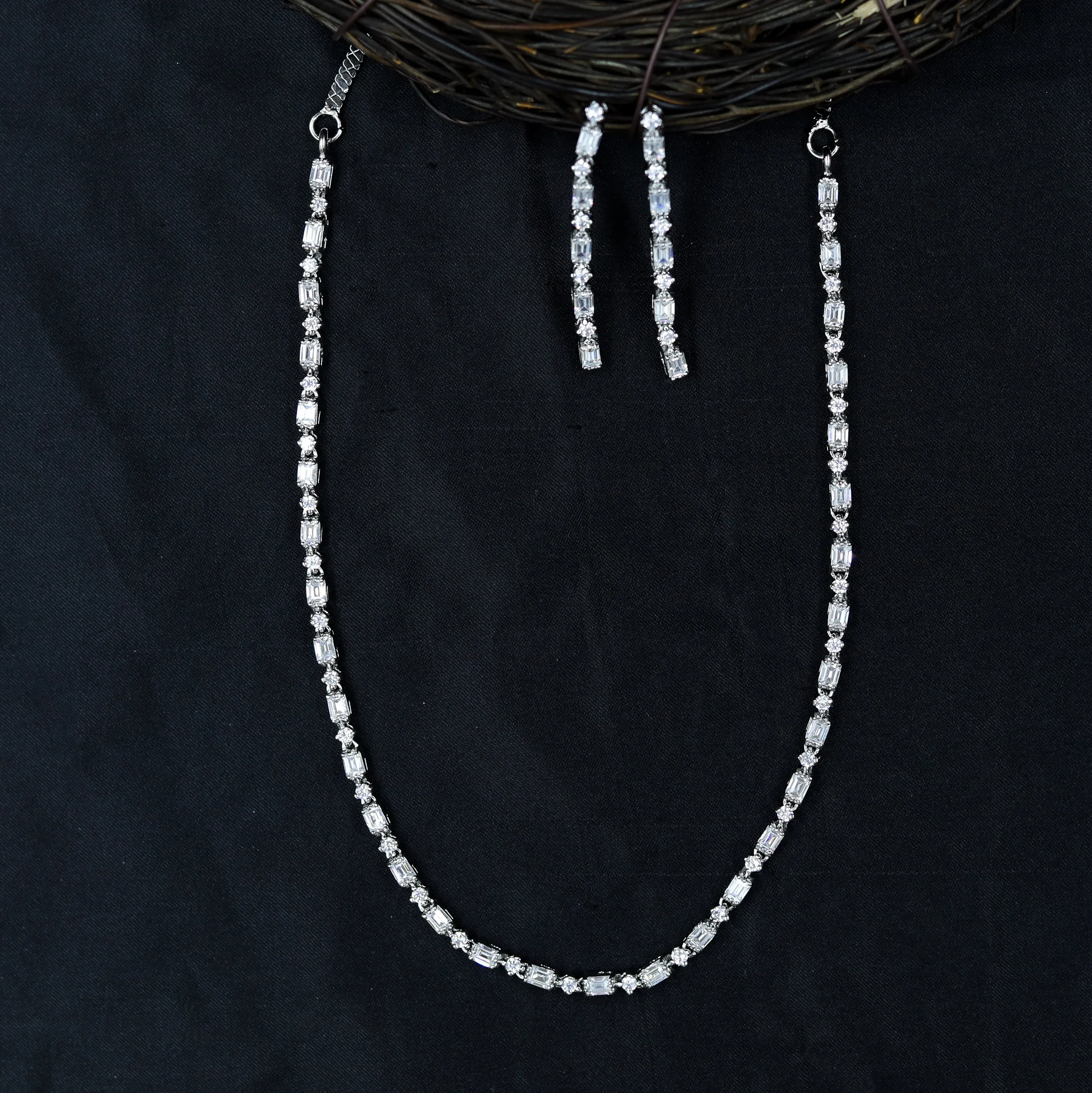 Round Neck Zircon/AD Necklace Set 10563-28