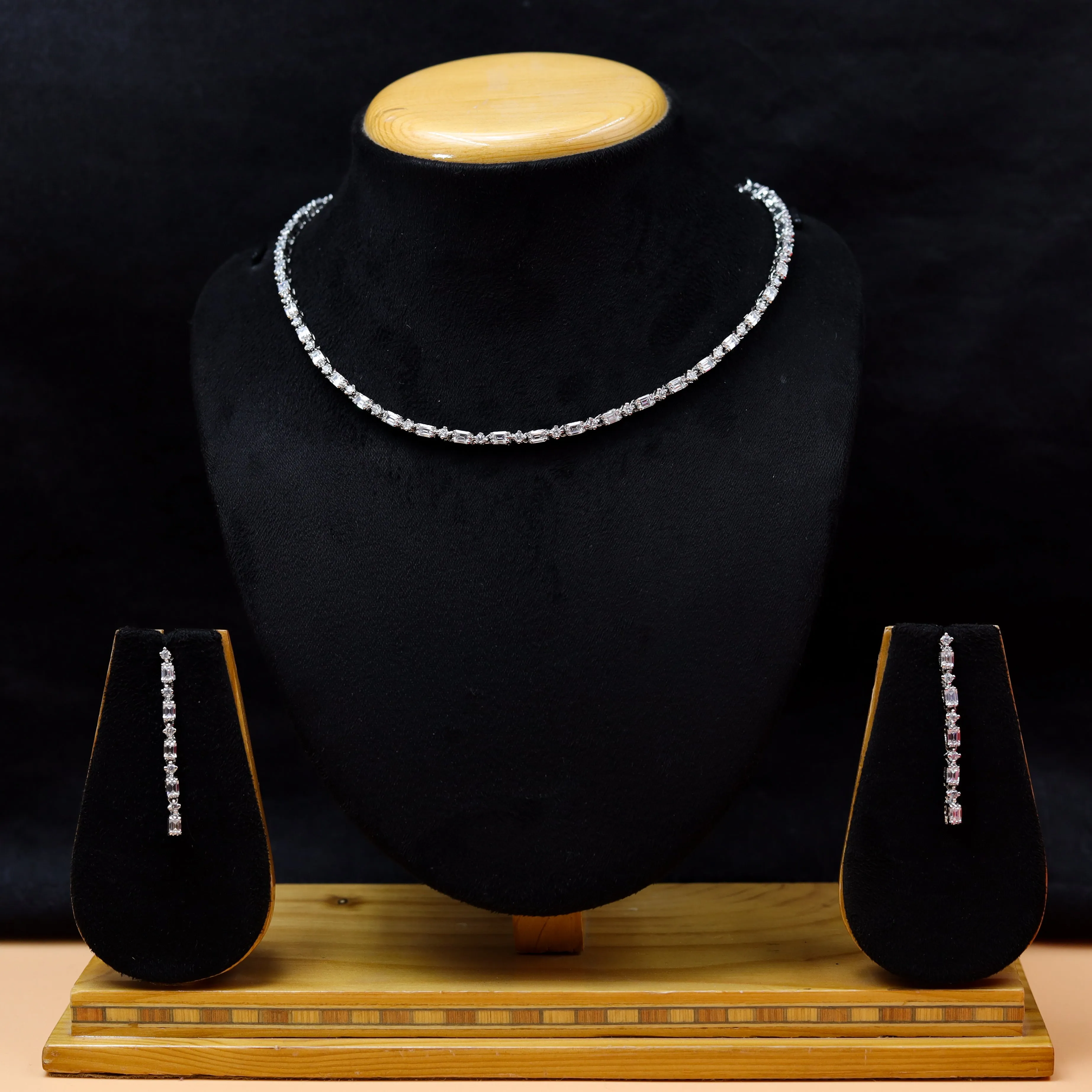 Round Neck Zircon/AD Necklace Set 10563-28