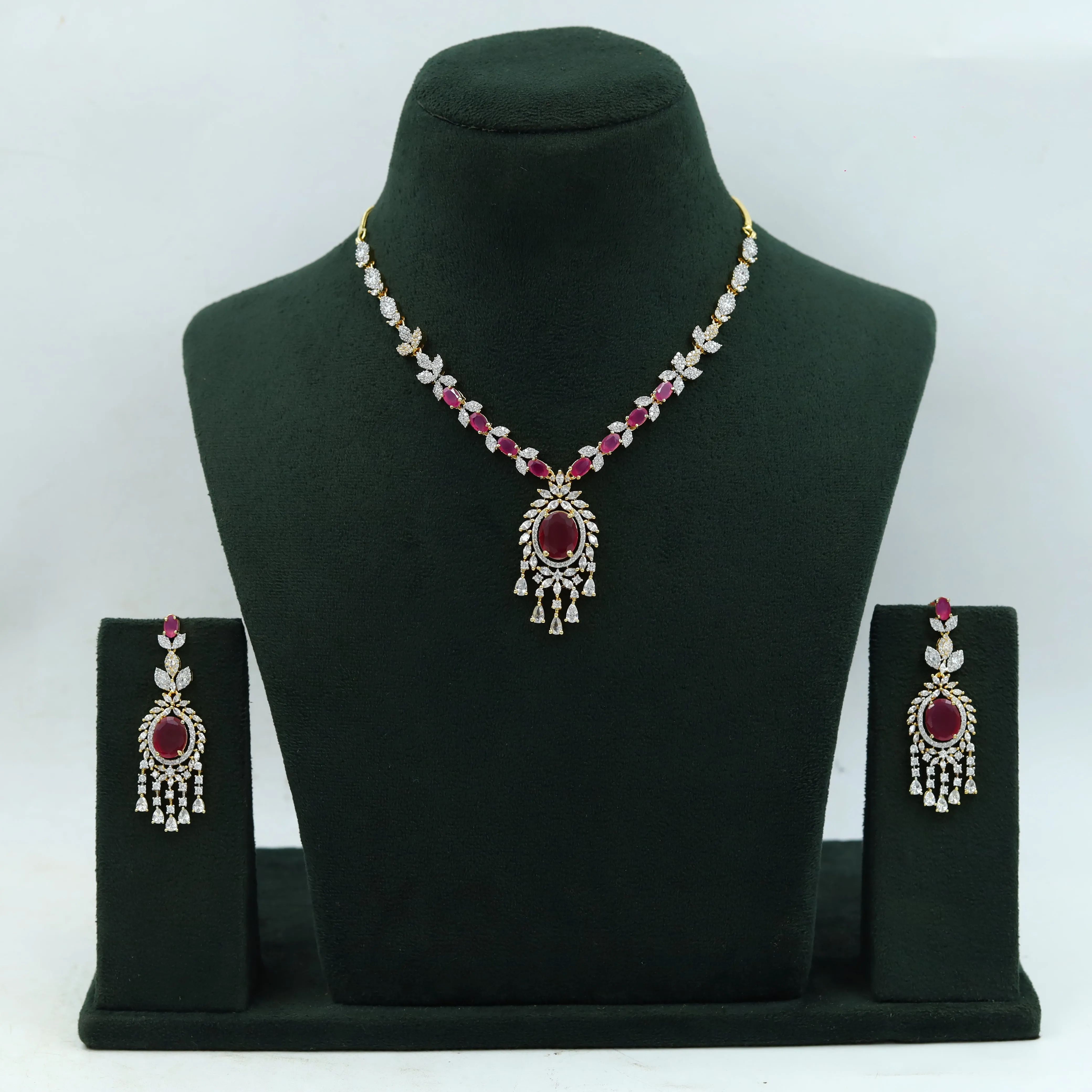Round Neck Zircon/AD Necklace Set 15188-68
