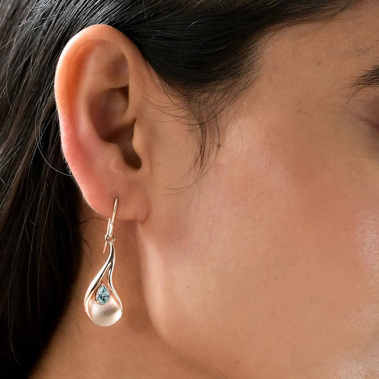 Sandblast Texture Wave Ring   Sandblast Texture Wave Earrings with Ratanakiri Blue Zircon