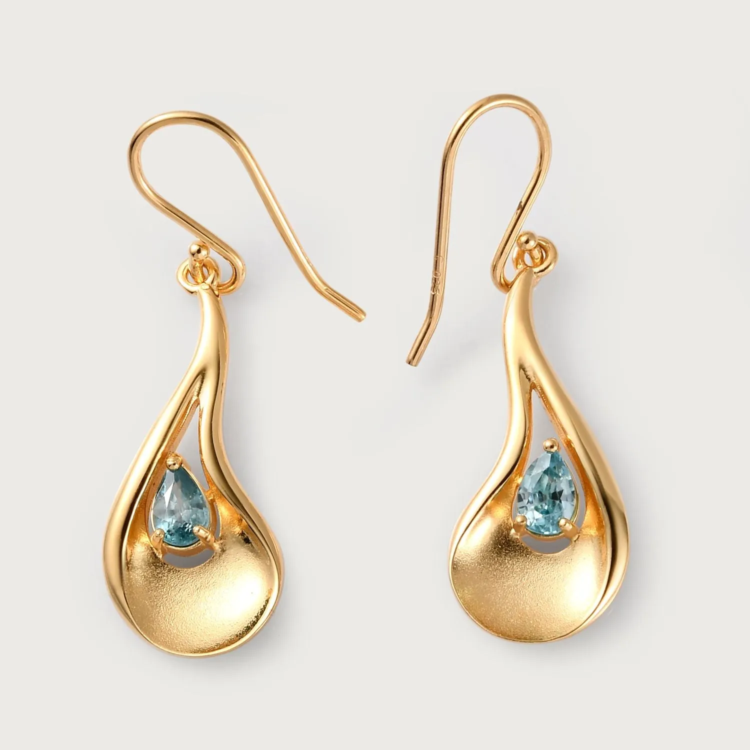 Sandblast Texture Wave Ring   Sandblast Texture Wave Earrings with Ratanakiri Blue Zircon
