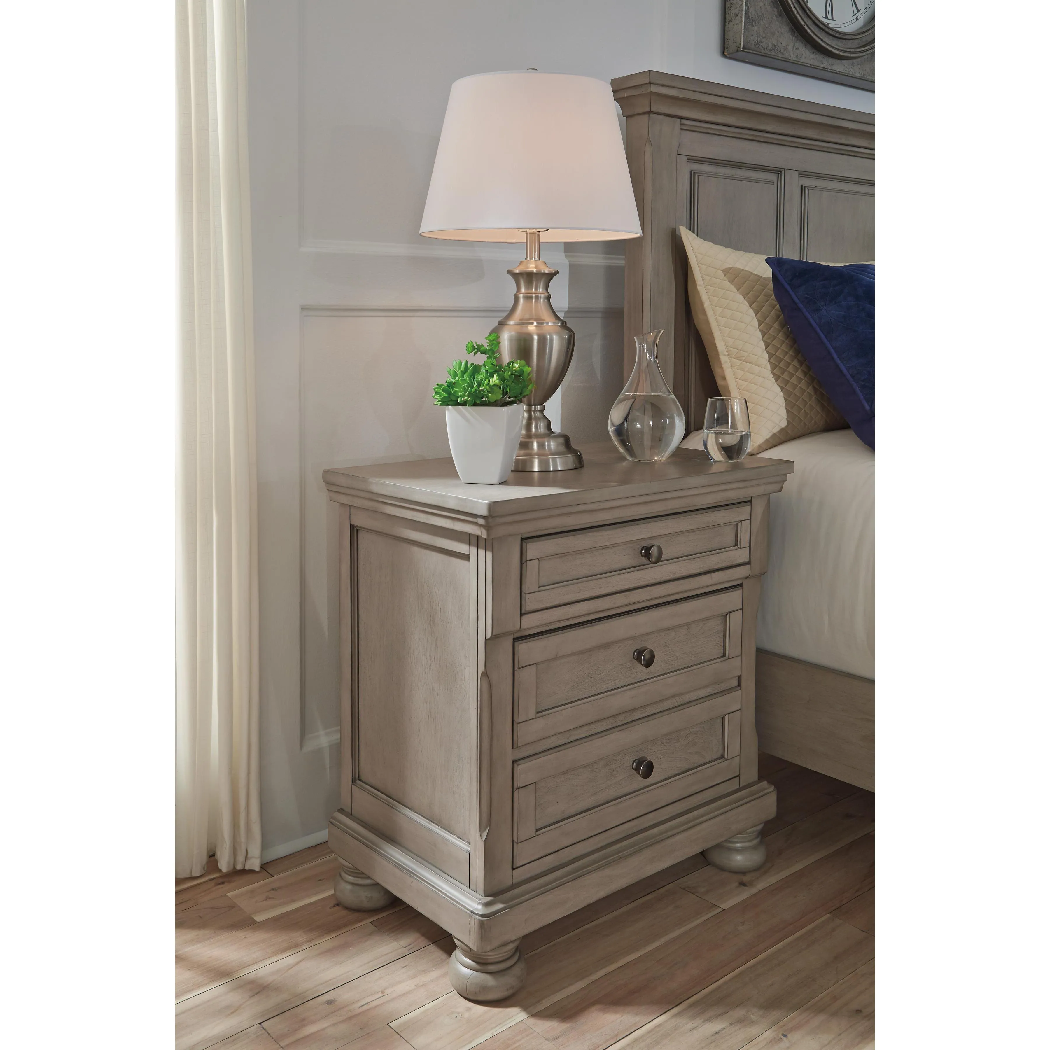 Signature Design by Ashley Lettner B733B40 6 pc King Panel Bedroom Set