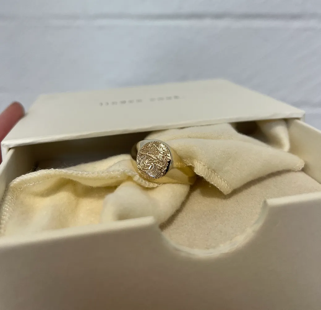 Signature Signet Ring | Yellow Gold