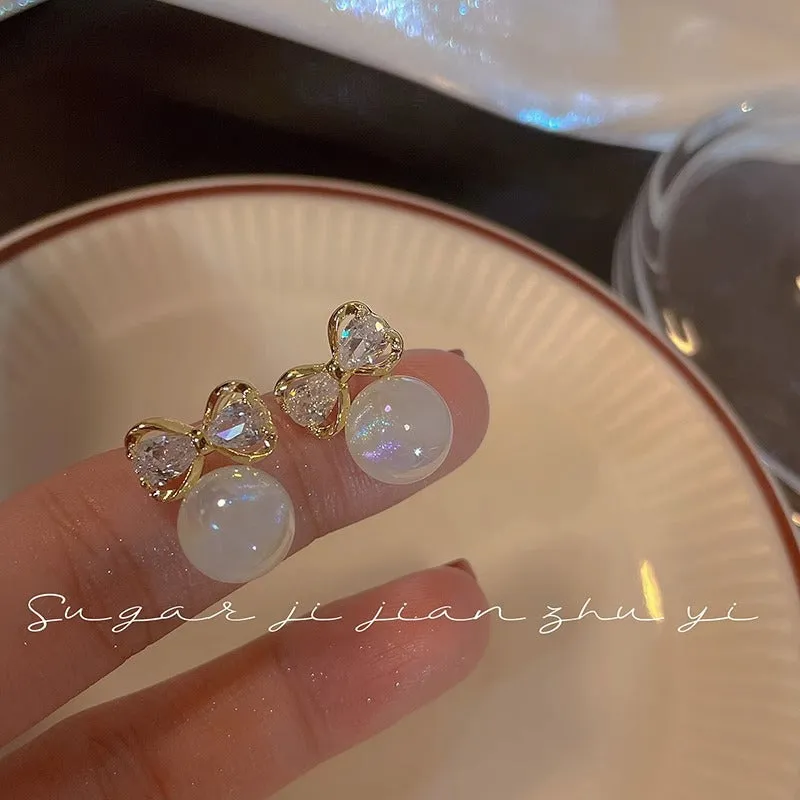 Sterling Silver Needle Unique Design Man Yuji Pearl Earrings Light Luxury Zircon