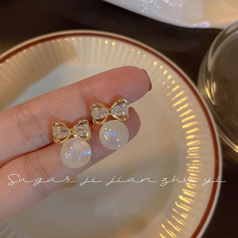 Sterling Silver Needle Unique Design Man Yuji Pearl Earrings Light Luxury Zircon