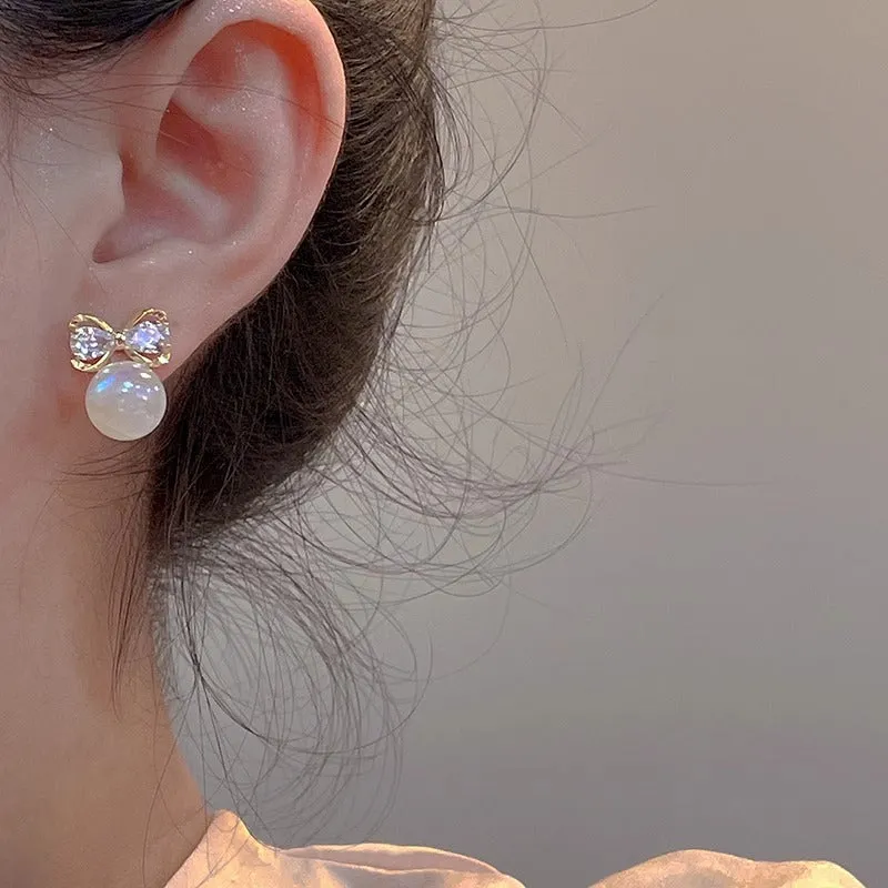Sterling Silver Needle Unique Design Man Yuji Pearl Earrings Light Luxury Zircon