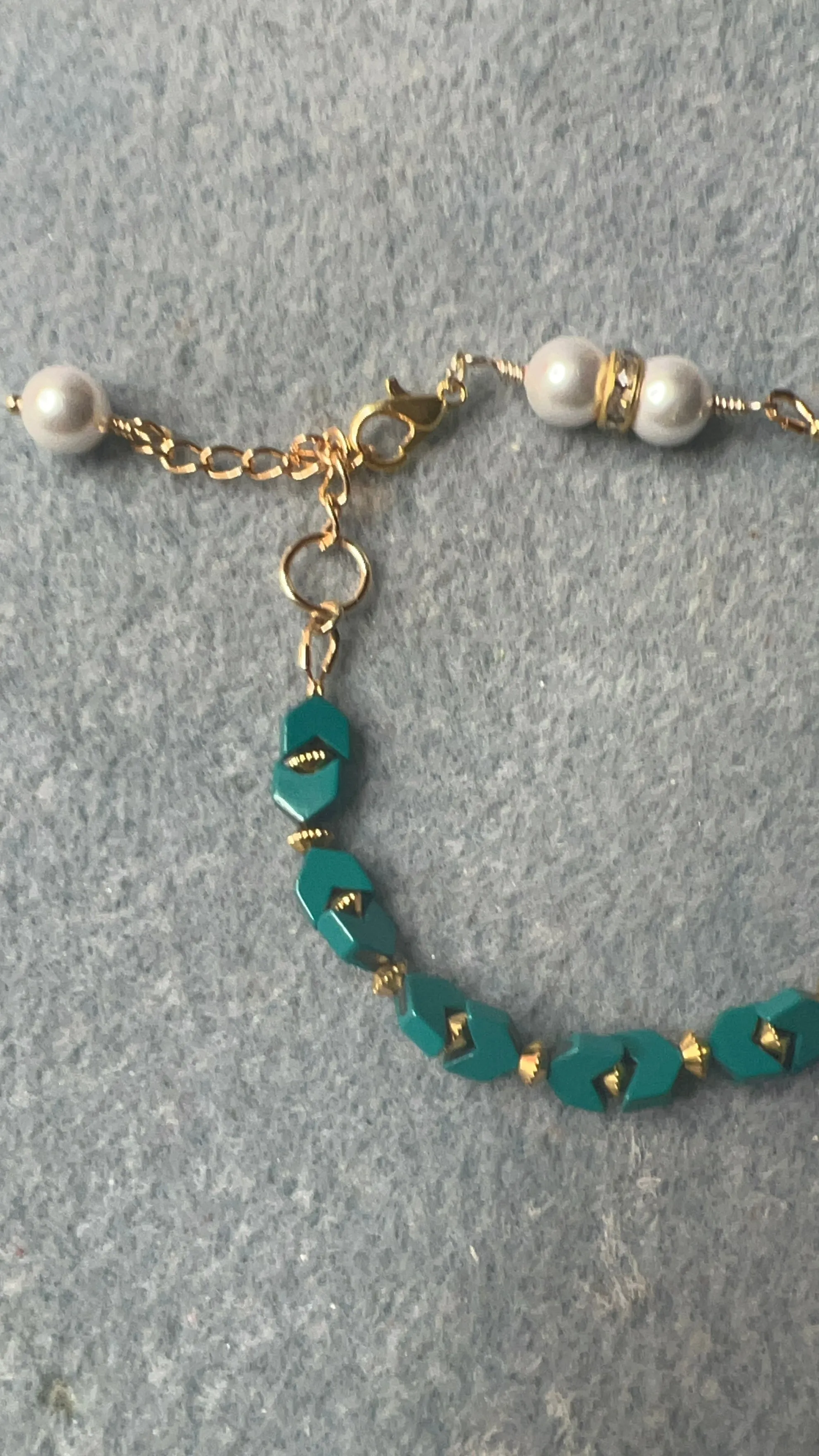 Teal Hematite Chevrons with Gold and Pearl Bracelet