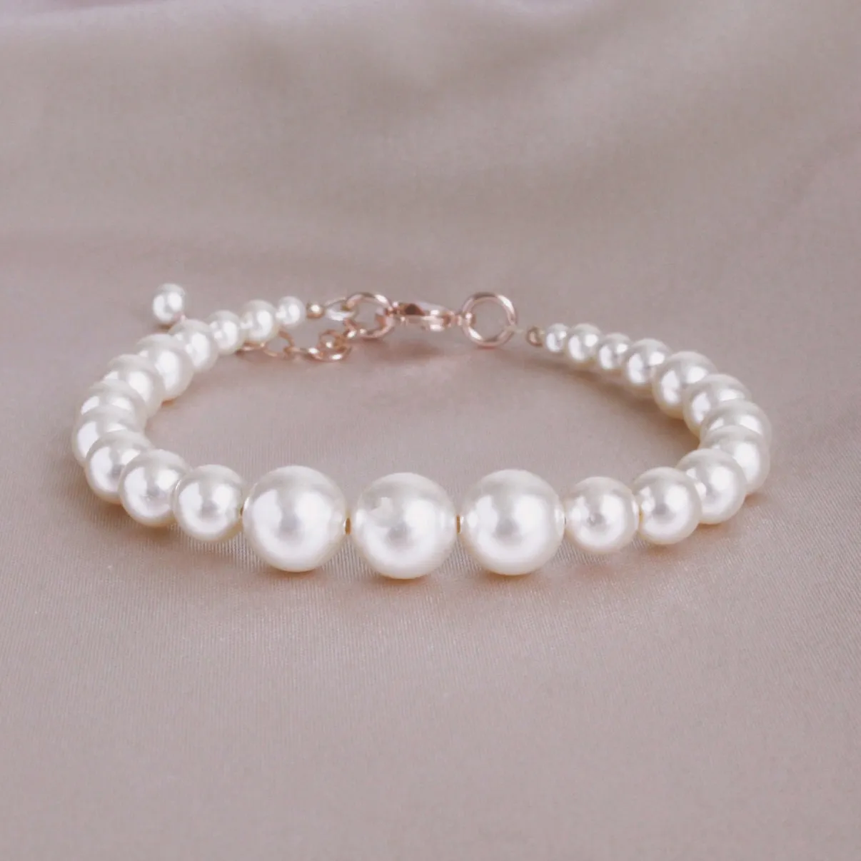 White Pearl & Rose Gold Bracelet