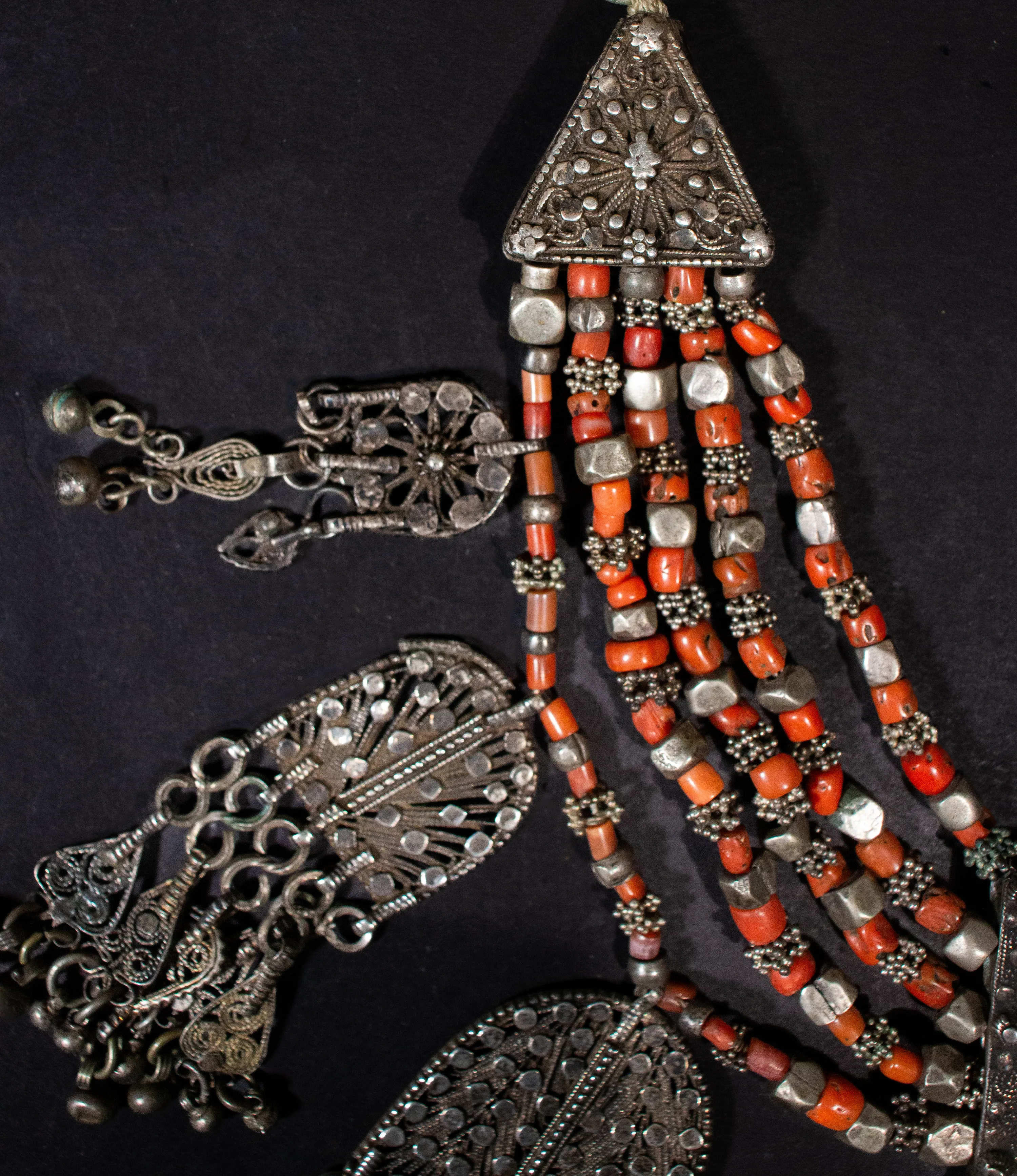 Yemen Silver and Coral  Labya