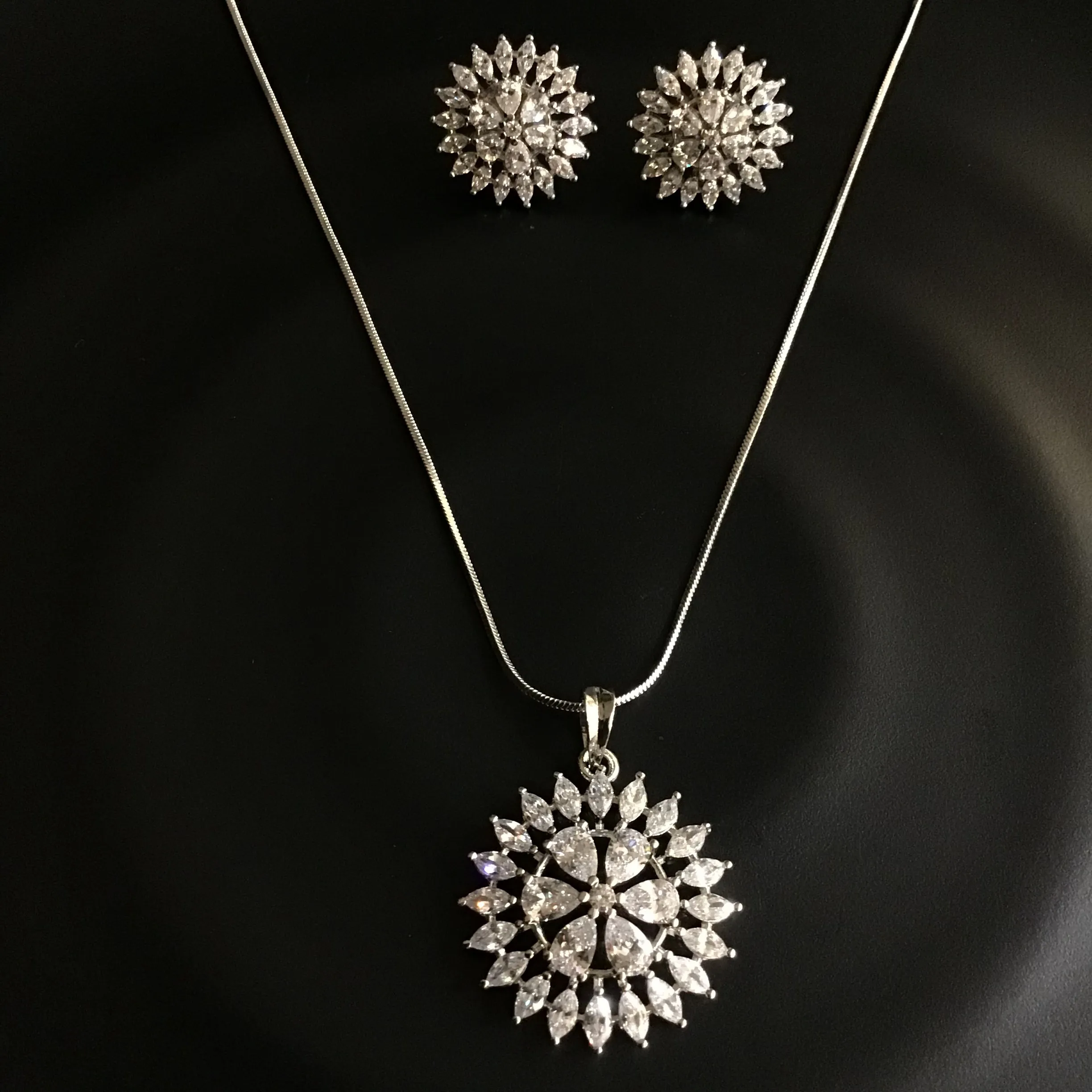 Zircon/AD Pendant Set  1156-69